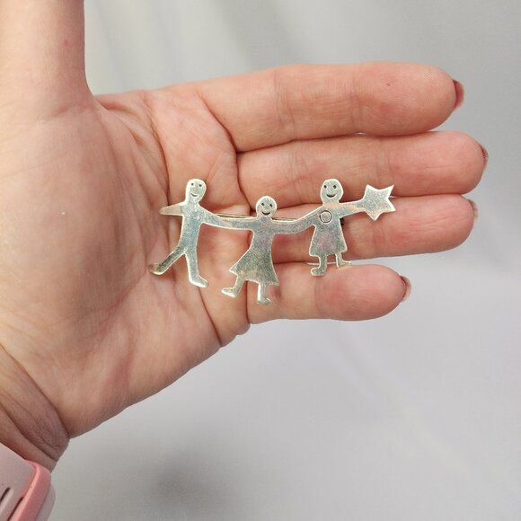 Vintage Mexico 925 Sterling Silver Family Pin - Picture 5 of 7